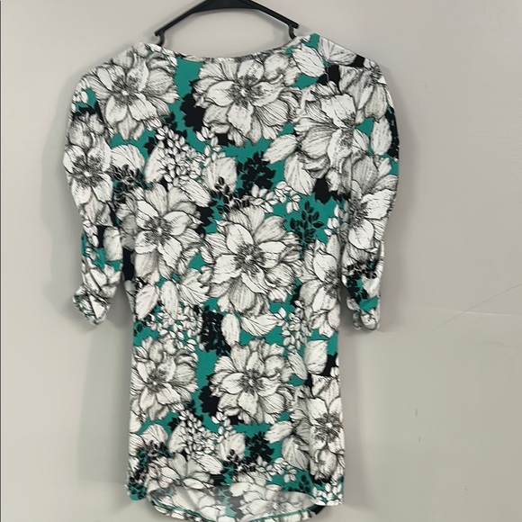 Floral Print Women's Top - Picture 4 of 4